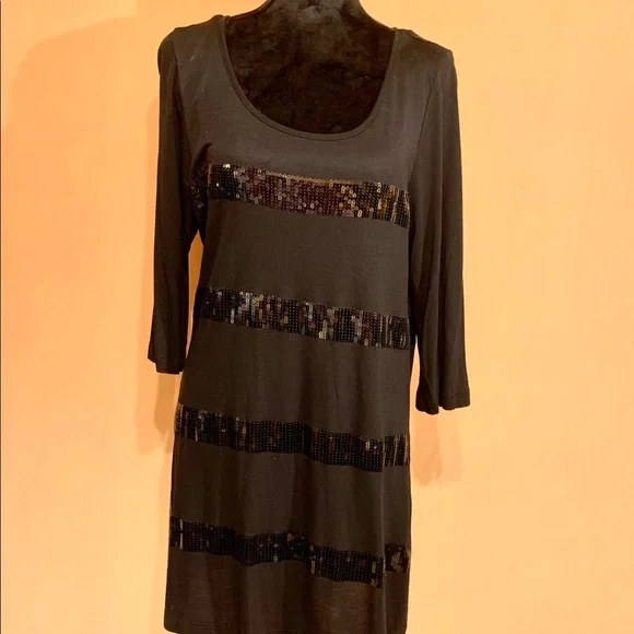 Top With sequence - Picture 2 of 5